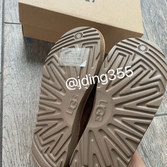 SZ 5 Brand New UGG Big Kids Tasman Slipper Chestnut - Picture 6 of 7